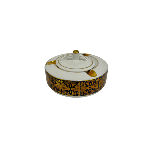 ashtray w/ lid