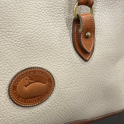 Dooney & Bourke - vintage leather purse, cream