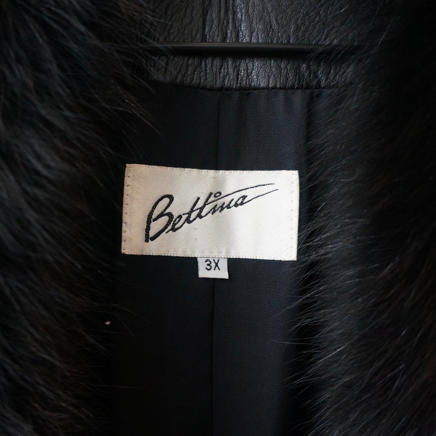 Bettina - leather coat w/ Fur trim 3x