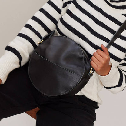 Zuri Circle Bag: Black